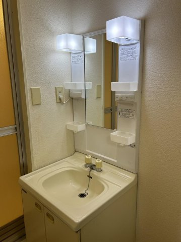 サンフラワー日向の洗面所