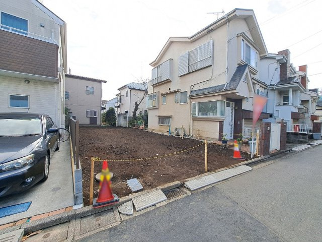 【外観】 | 東久留米市氷川台2丁目　新築一戸建住宅　全1棟　(保谷店) | 都市の利便性と自然環境が調和したエリア。