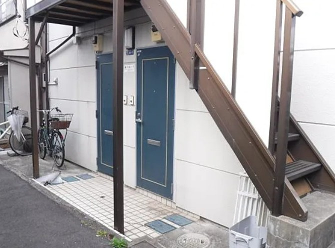 第二天貝コーポのエントランス