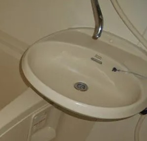 第二天貝コーポの洗面所