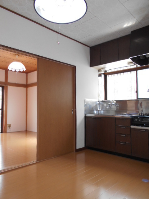 ハイム滝の居間・リビング