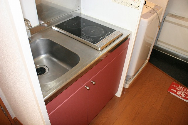 レオパレスＲｅｇｕｌｕｓのキッチン|お料理しやすいキッチンです