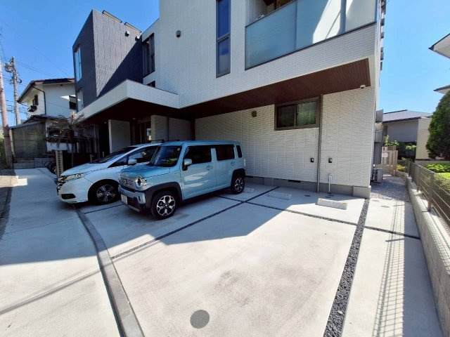 鎌倉静庵の駐車場