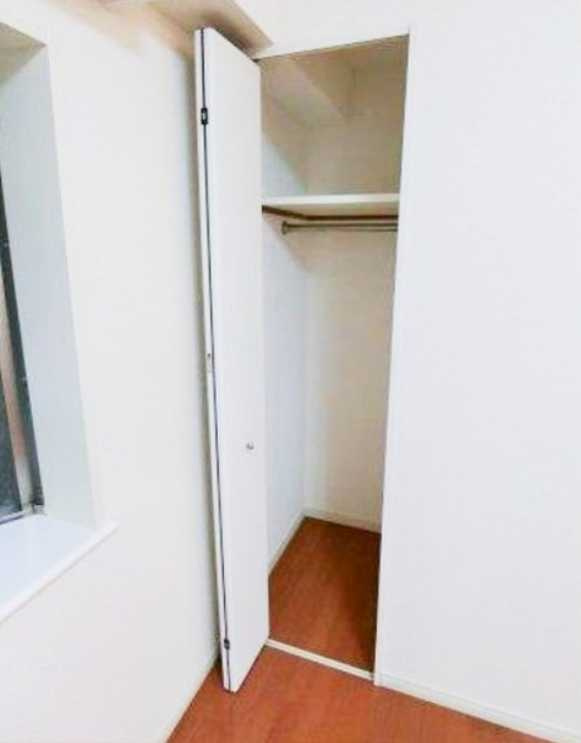 メイクスデザイン桜新町　分譲賃貸　2面採光　オートロックの収納