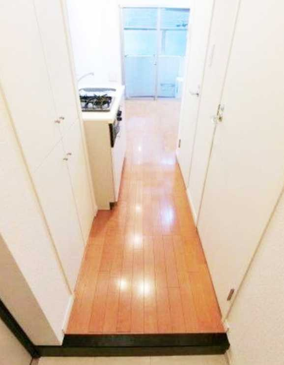 メイクスデザイン桜新町　分譲賃貸　2面採光　オートロックの玄関