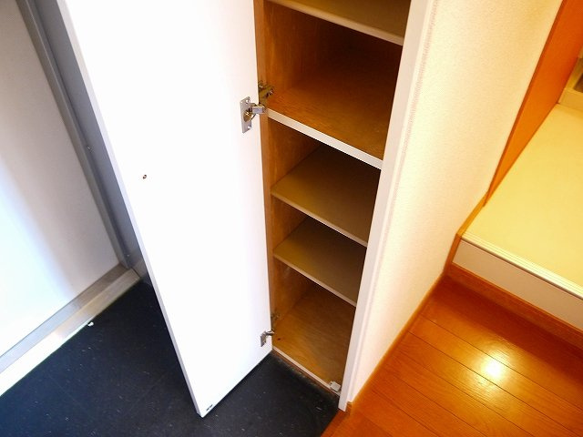 レオパレスｆｒｉｅｎｄｓの収納|専用の収納スペースです