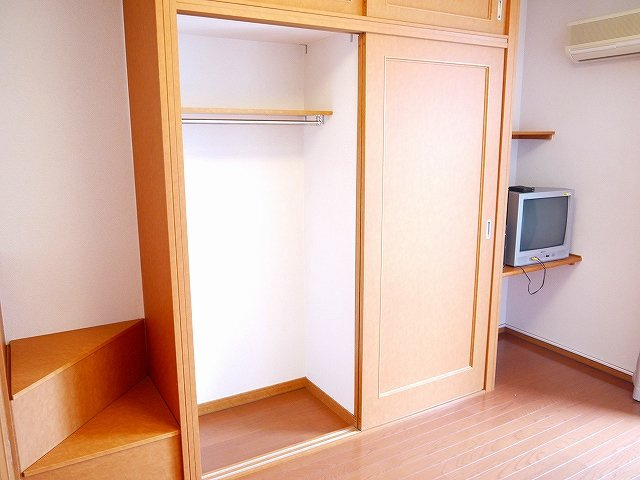 レオパレスｆｒｉｅｎｄｓの収納|専用の収納スペースです