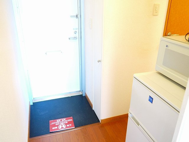 レオパレスｆｒｉｅｎｄｓの玄関|きれいな玄関です