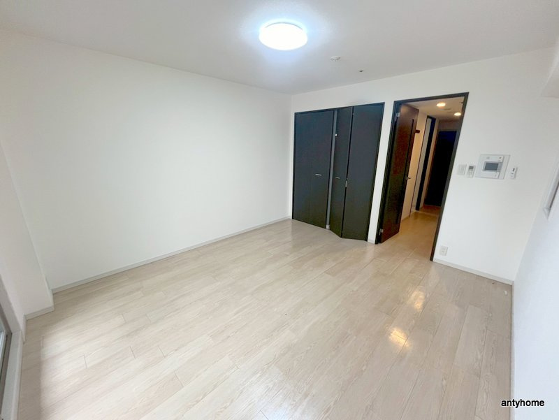 カスタリア堺筋本町　仲介手数料無料の居間・リビング