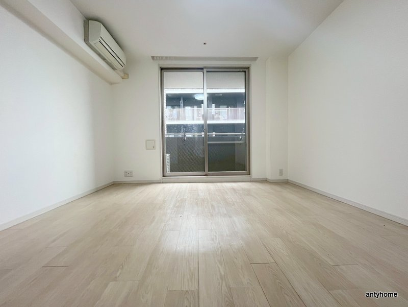 カスタリア堺筋本町　仲介手数料無料の洋室