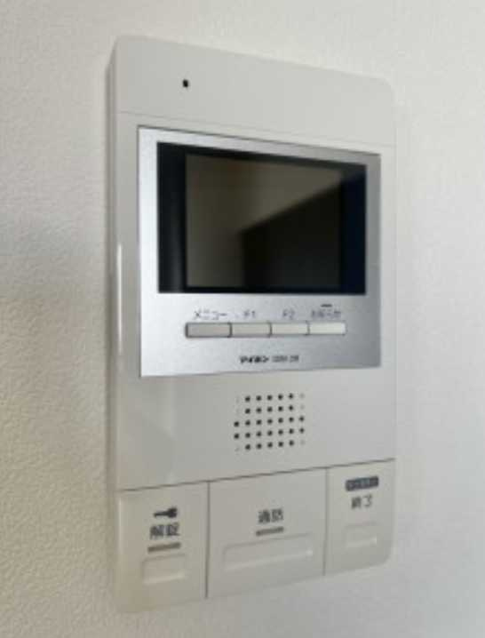 ベルメゾン若林　角部屋　ウォークインクローゼット　駐車場のセキュリティ