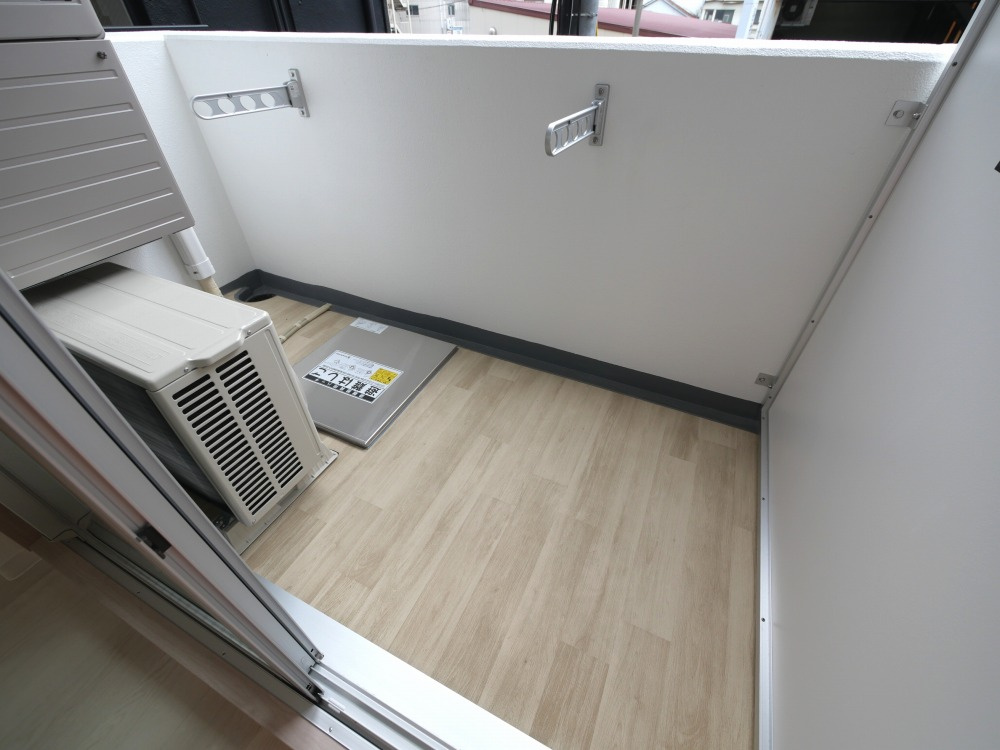 Alivis新町のバルコニー