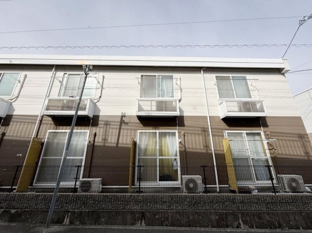 レオパレス西岡本２番館