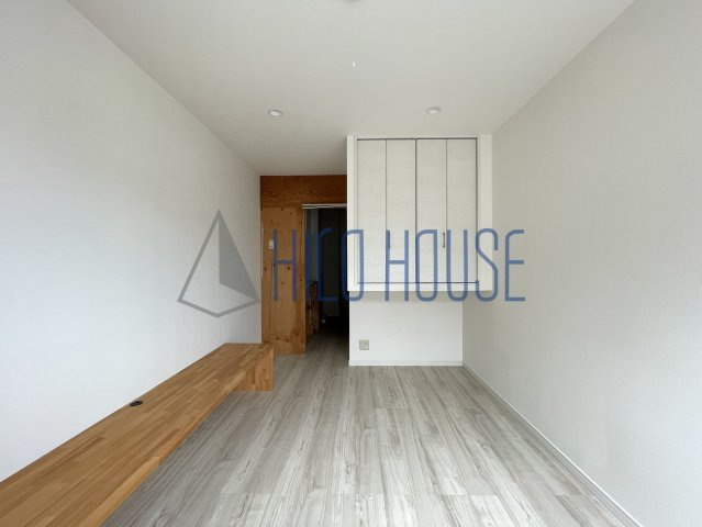 シャ・ノワールの居間・リビング