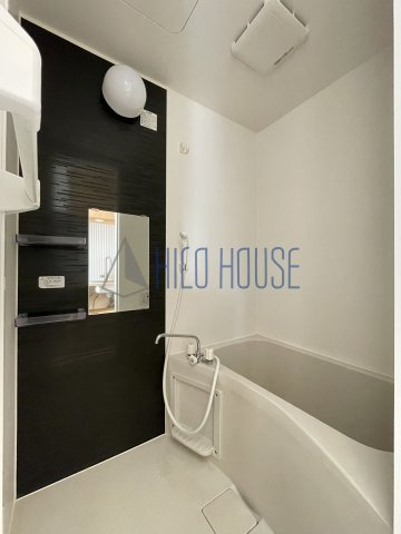 シャ・ノワールの浴室