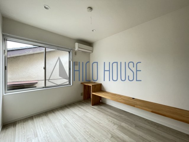 シャ・ノワールの居間・リビング