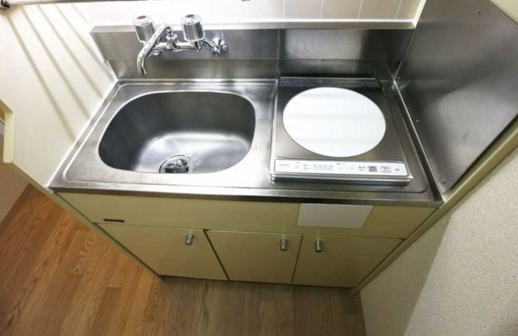 トップ三軒茶屋第５　分譲賃貸　角部屋　システムキッチンのキッチン