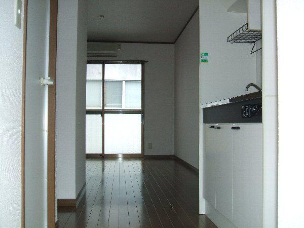 マンションカワサキの洋室