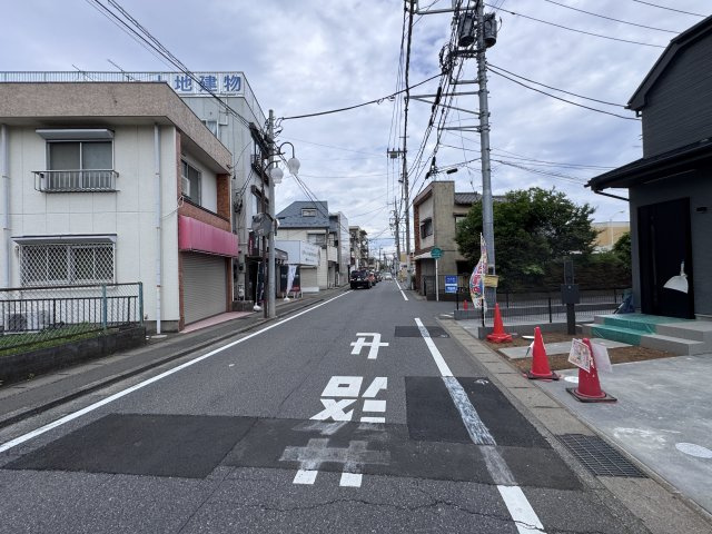 松戸市松戸新田新築戸建【寒風台小学校：10分】の周辺|西側前面道路