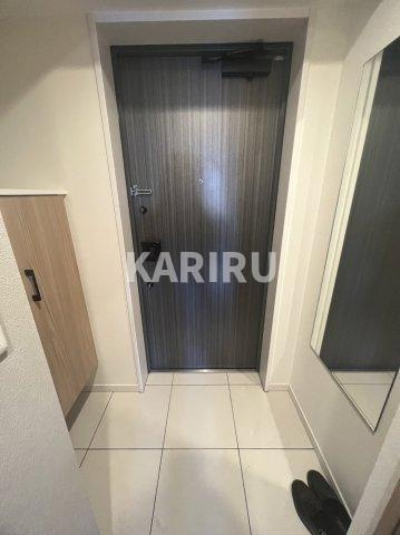 レジュールアッシュ京橋の玄関