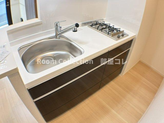 ラ・フュンフのキッチン|※同物件他部屋写真　反転・色違いの場合有　現状優先