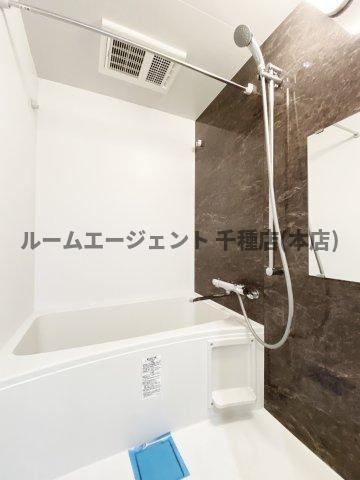 エルメディオ千種の浴室
