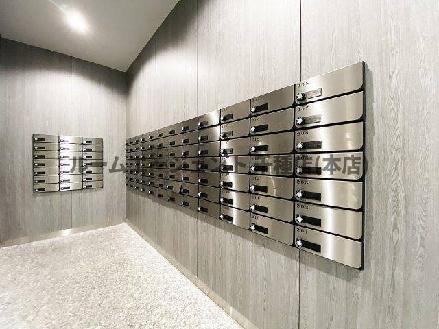 エルメディオ千種のエントランス