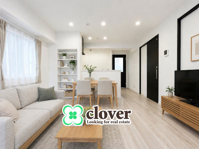 【居間・リビング】 | ハイネス東中野 | 家具や小物はAIによるイメージです。実際に現地に家具は置かれておりません。～　お問合せはお気軽にどうぞ。
