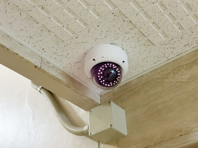 【防犯設備】 | ハイネス東中野 | 建物や敷地の隅々に目を光らせる防犯カメラが設置されています。現地を見学される際には、カメラの存在やその台数にも意識を払ってみてください。～即日のご見学可能～　お問合せはお気軽にどうぞ。
