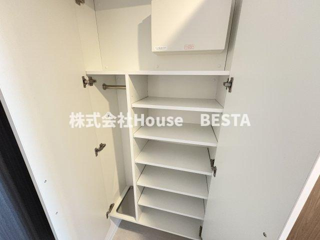 ソルテラス神戸栄町通の収納