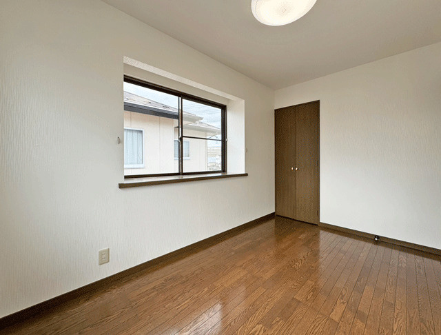 仙台市太白区四郎丸字昭和北の洋室