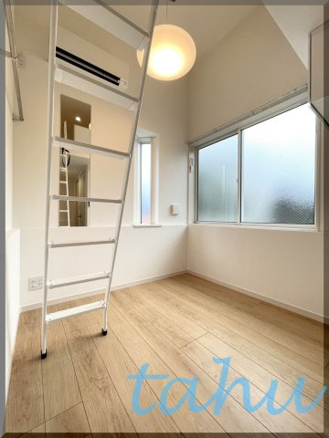 ティ・アーモレディの居間・リビング