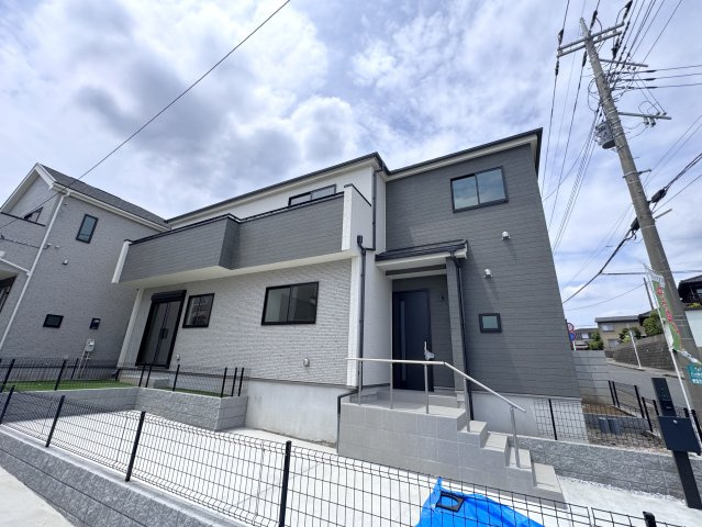 松戸市八ケ崎５丁目新築戸建【八ヶ崎小学校：7分】の外観|B号棟外観・完成済み内覧可能です！