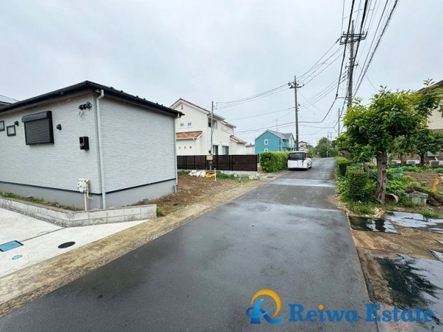 新築戸建　高座郡寒川町田端の前面道路含む現地写真