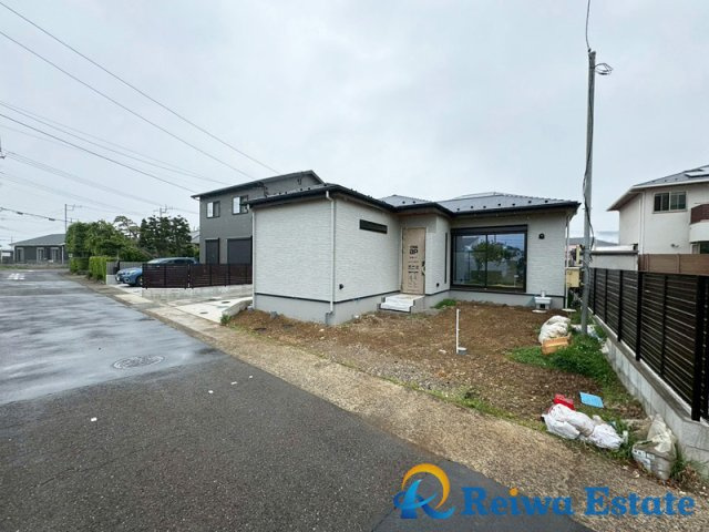 新築戸建　高座郡寒川町田端の前面道路含む現地写真