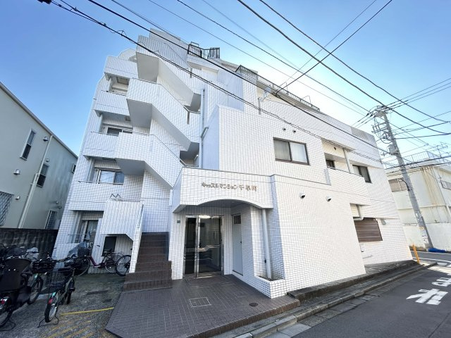 キャッスルマンション千早町の外観|新規リノベーションマンションにつき快適に新生活をスタートできます