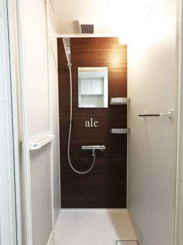 豊島区長崎１丁目のアパートのシャワールーム