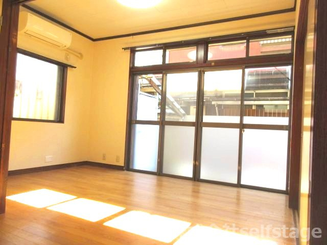 関町北４丁目貸家　西棟の和室