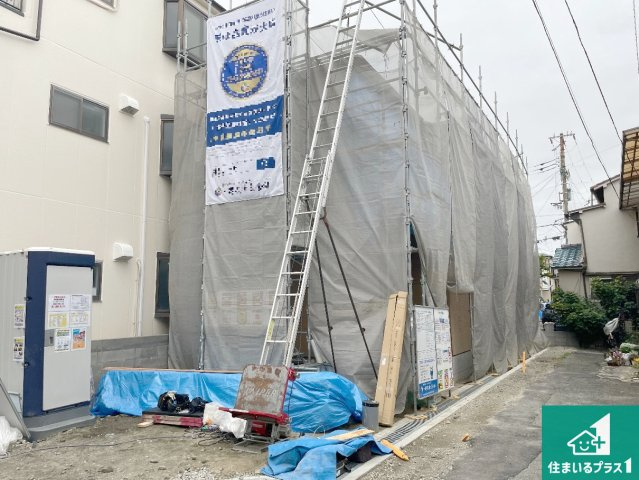 豊中市千成町　第2期　新築一戸建ての外観|周辺は落ち着いた街並みの住宅地！子育てがしやすい住環境です！まだ未完成ですが、現地でしかわからない事もございます。是非一度ご覧ください。