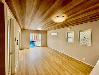 【居間・リビング】 | 美木多上　中古一戸建