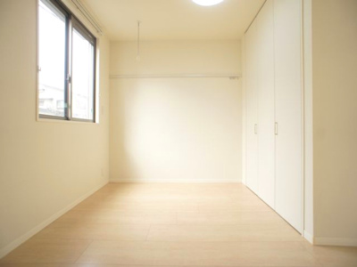 【寝室】 | エルヴァージュＡ | 清潔感のあるきれいな洋間です♪