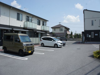 【駐車場】 | エルヴァージュＡ | 駐車場2台込みです♪