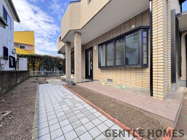 糸島市波多江駅南の庭