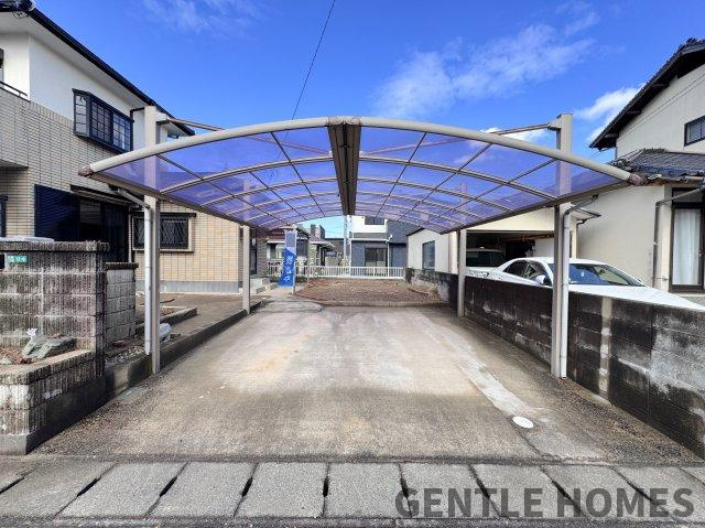 糸島市波多江駅南の駐車場