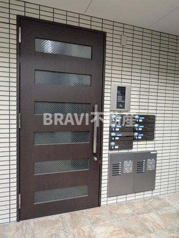 エスポアール春日Ⅴ BRAVI不動産のエントランス