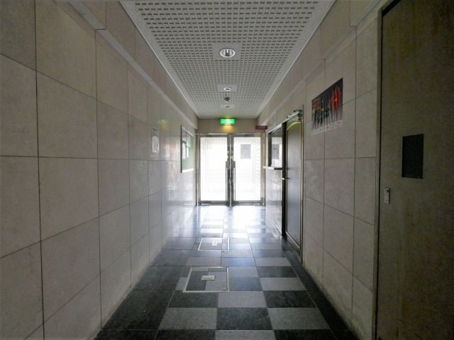 朝日プラザ岸里パサージュのロビー