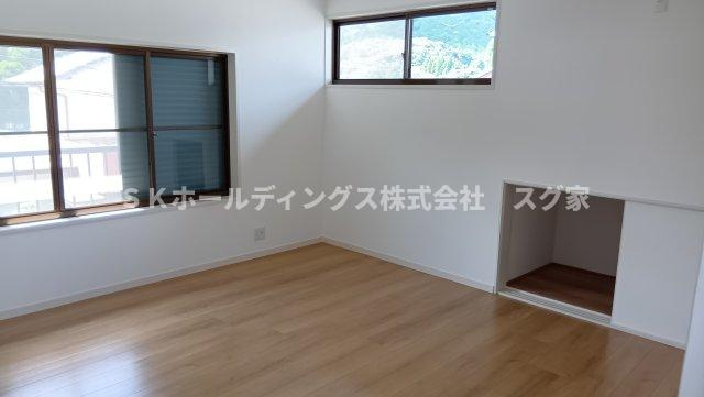 綾部市上延町旦寺　戸建ての洋室