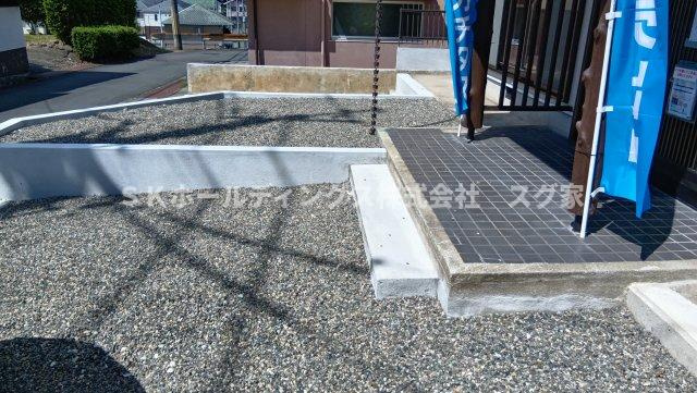 綾部市上延町旦寺　戸建ての駐車場