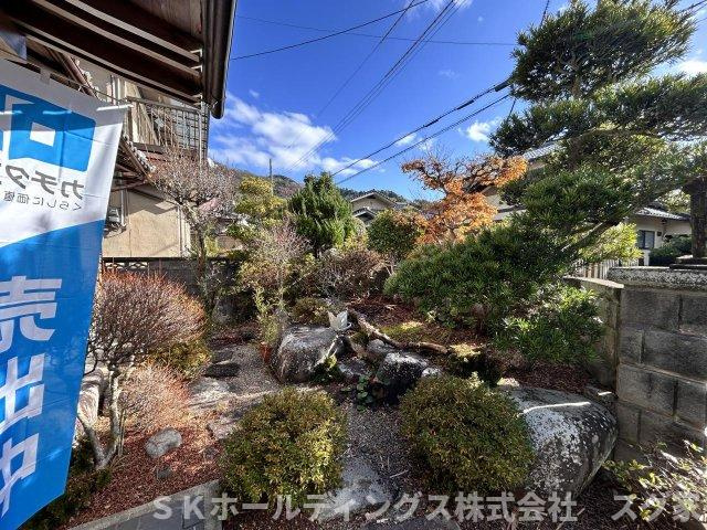 綾部市上延町旦寺　戸建ての庭