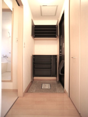 【玄関】 | エスペランサ仁神堂Ｂ | たくさん収納できるシューズボックスが付いています♪